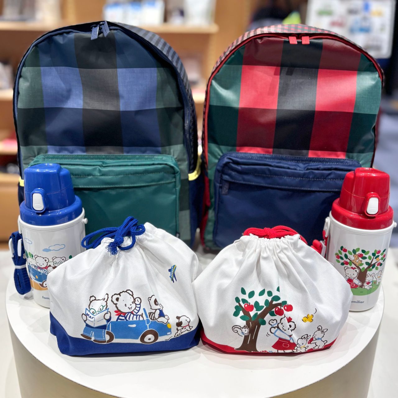 遠足やお花見に！新作リュックサック｜ファミリアファミリア芦屋モンテ