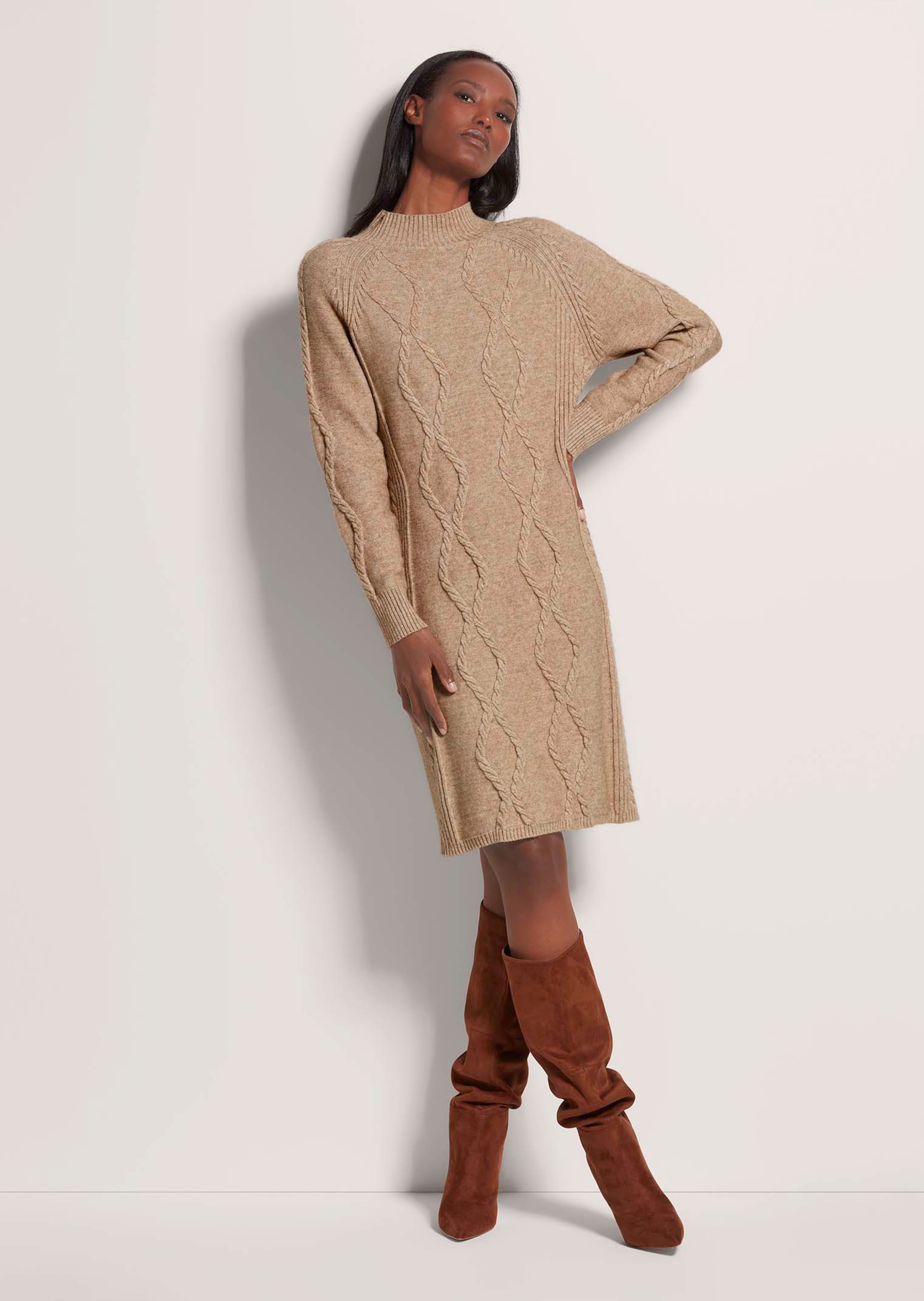 Knitted dress with cable pattern in caramel / melange | MADELEINE