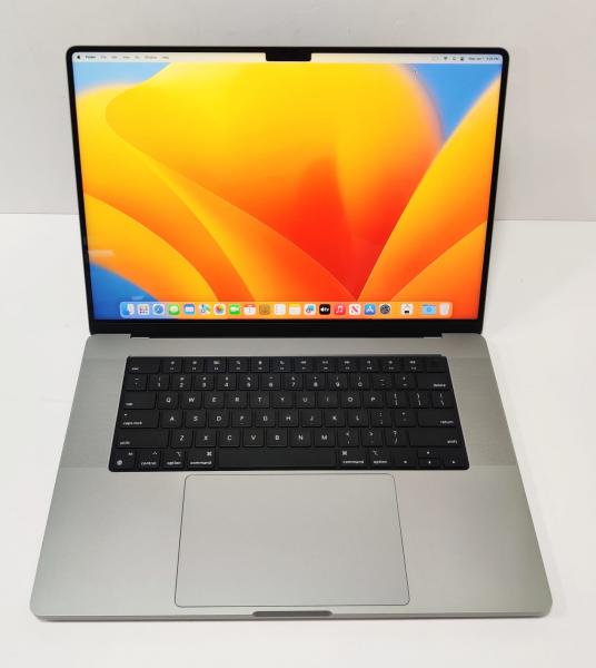 Apple macbook pro 2020 A2338 M1 8gb ram 256gb ssd 13.3inch