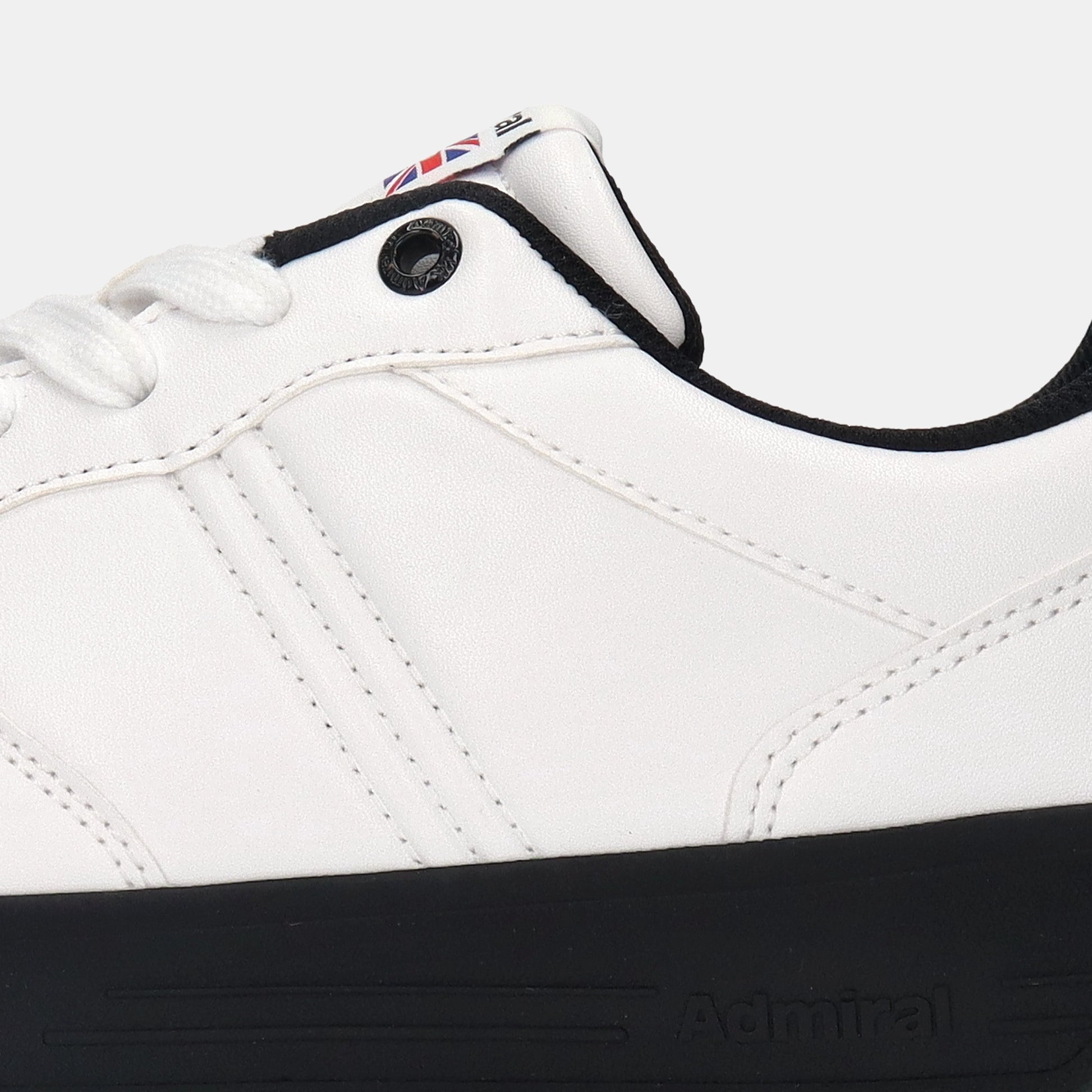 Admiral NEWCASTLE AD827 White/Black ｜アドミラルスニーカー公式