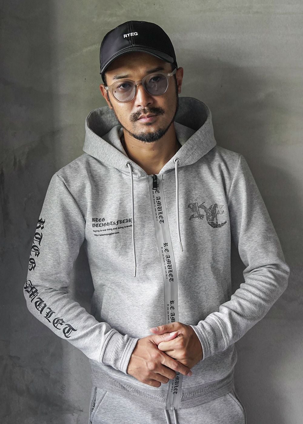 RTEG/R.ストーンジップフーディー | adamsJUGGLER（アダムスジャグラー