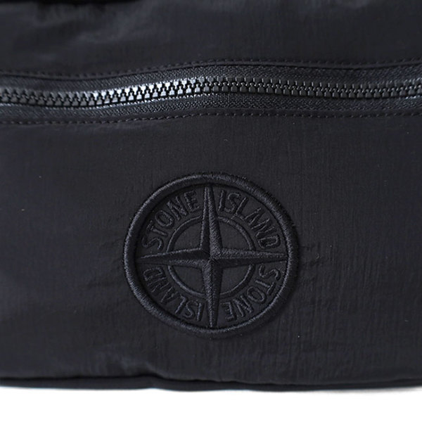 Stone Island ストーンアイランド ナイロンメタル ボディーバッグ