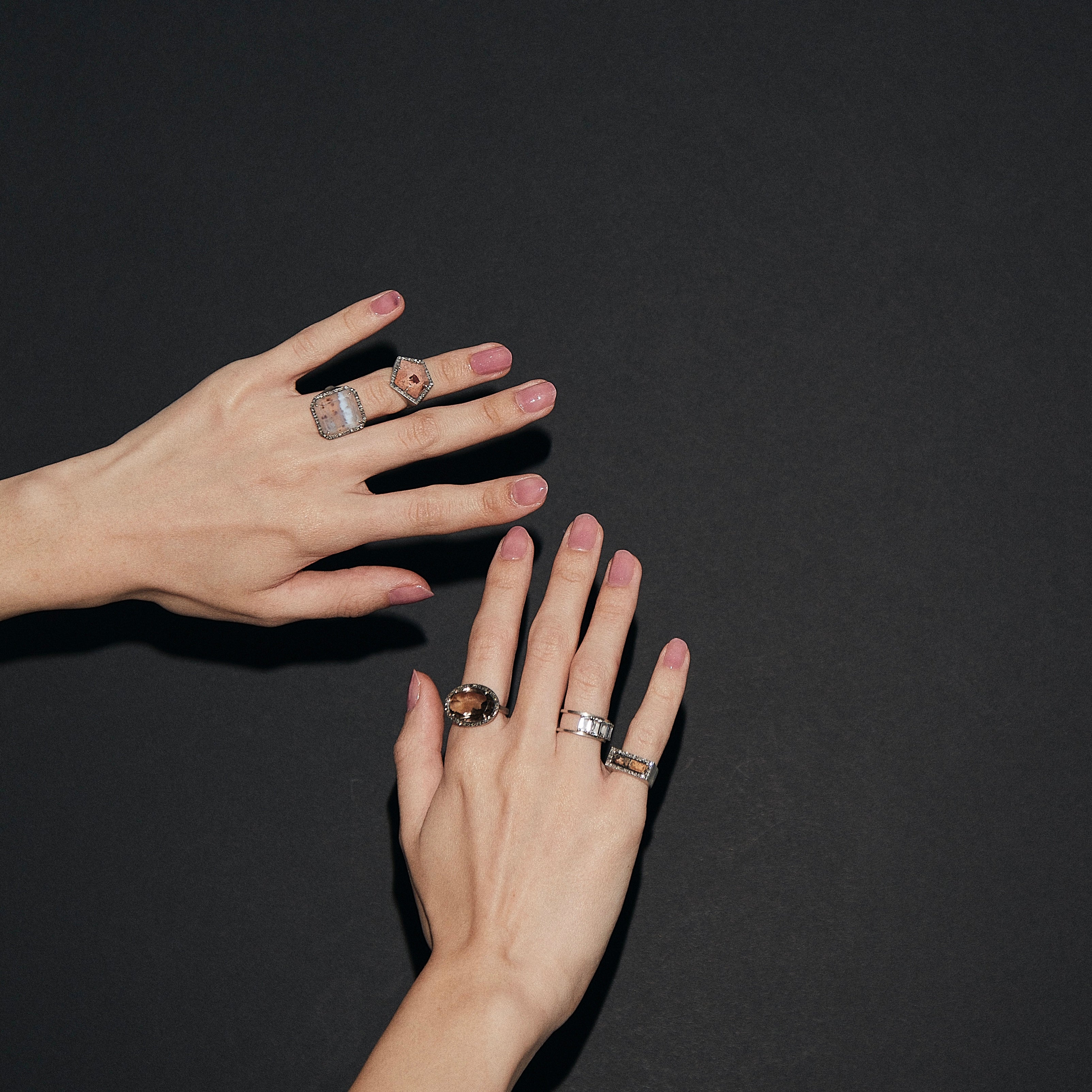 732 White Topaz | Hariri Ring – Adlin Hue