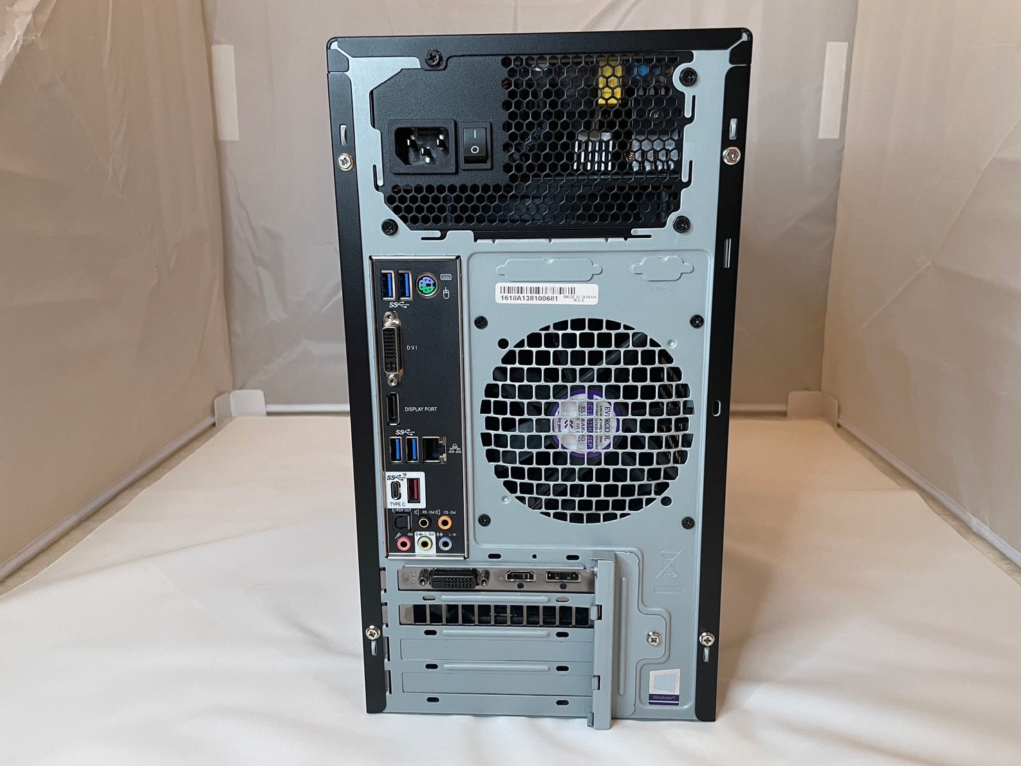 LEVEL∞ Core i7-9700K×GeForce RTX 2070【Bランク】| 中古ゲーミング