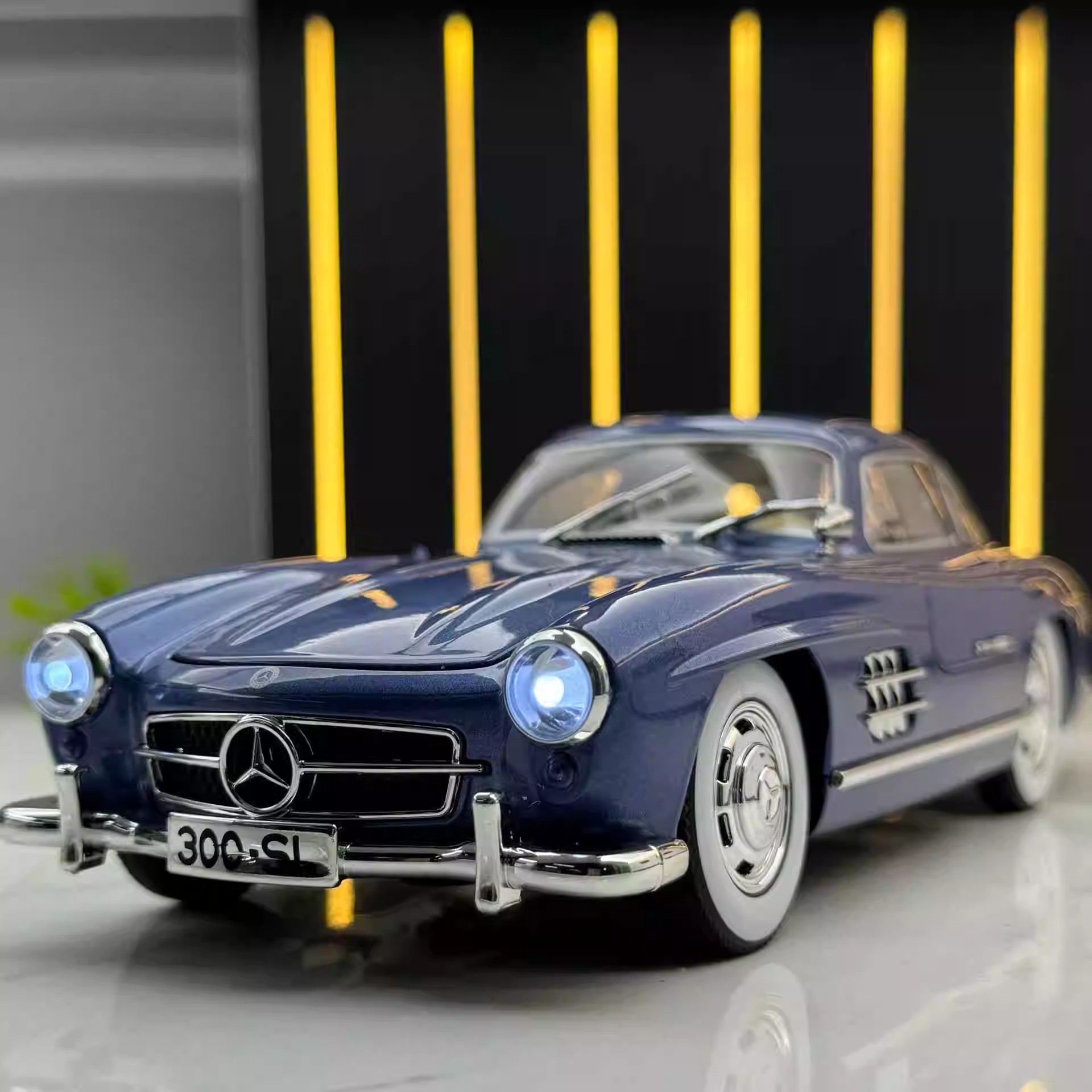 1:24 メルセデスベンツ 300SL 1936 合金モデルカーのおもちゃダイ