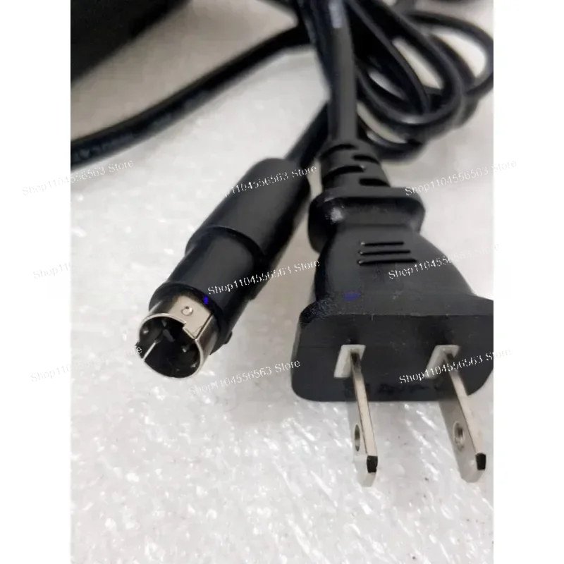 BEHRINGER 1002 1202 UB502 802 MX602 XENYXミキサー用純正AC電源