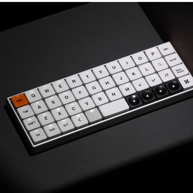 Chosfox Geonix Rev.2 MX Low Profile Mechanical Keyboard Tri-mode