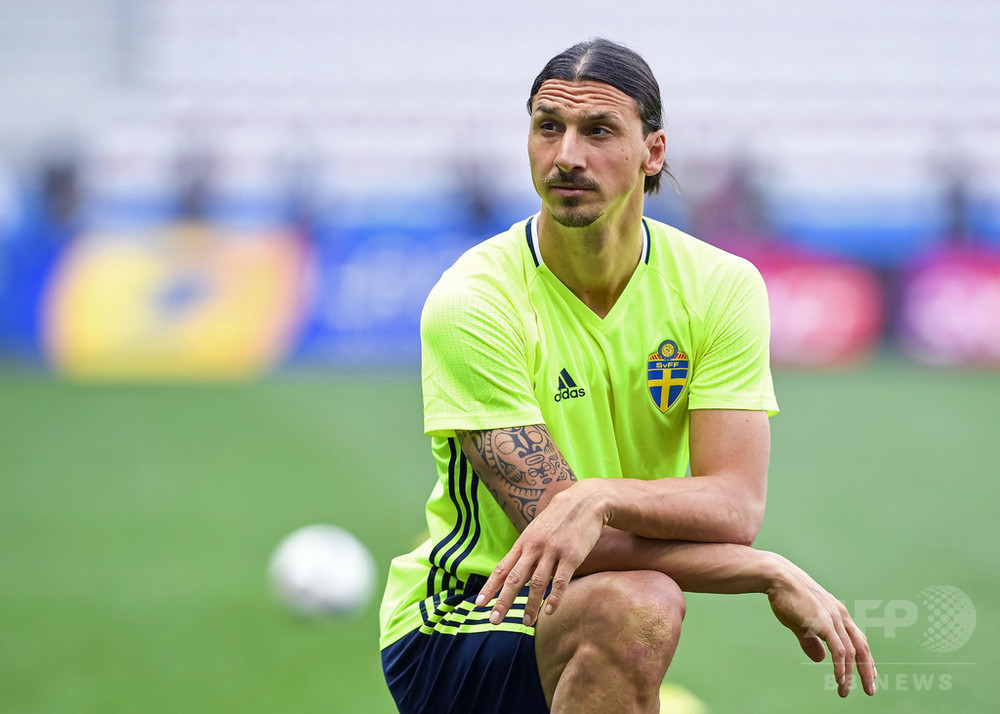 イブラヒモビッチ、「次の行き先はマンチェスター・ユナイテッド