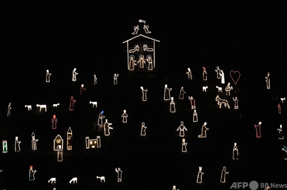 今日の1枚】キリスト降誕、光で描く 写真4枚 国際ニュース：AFPBB News