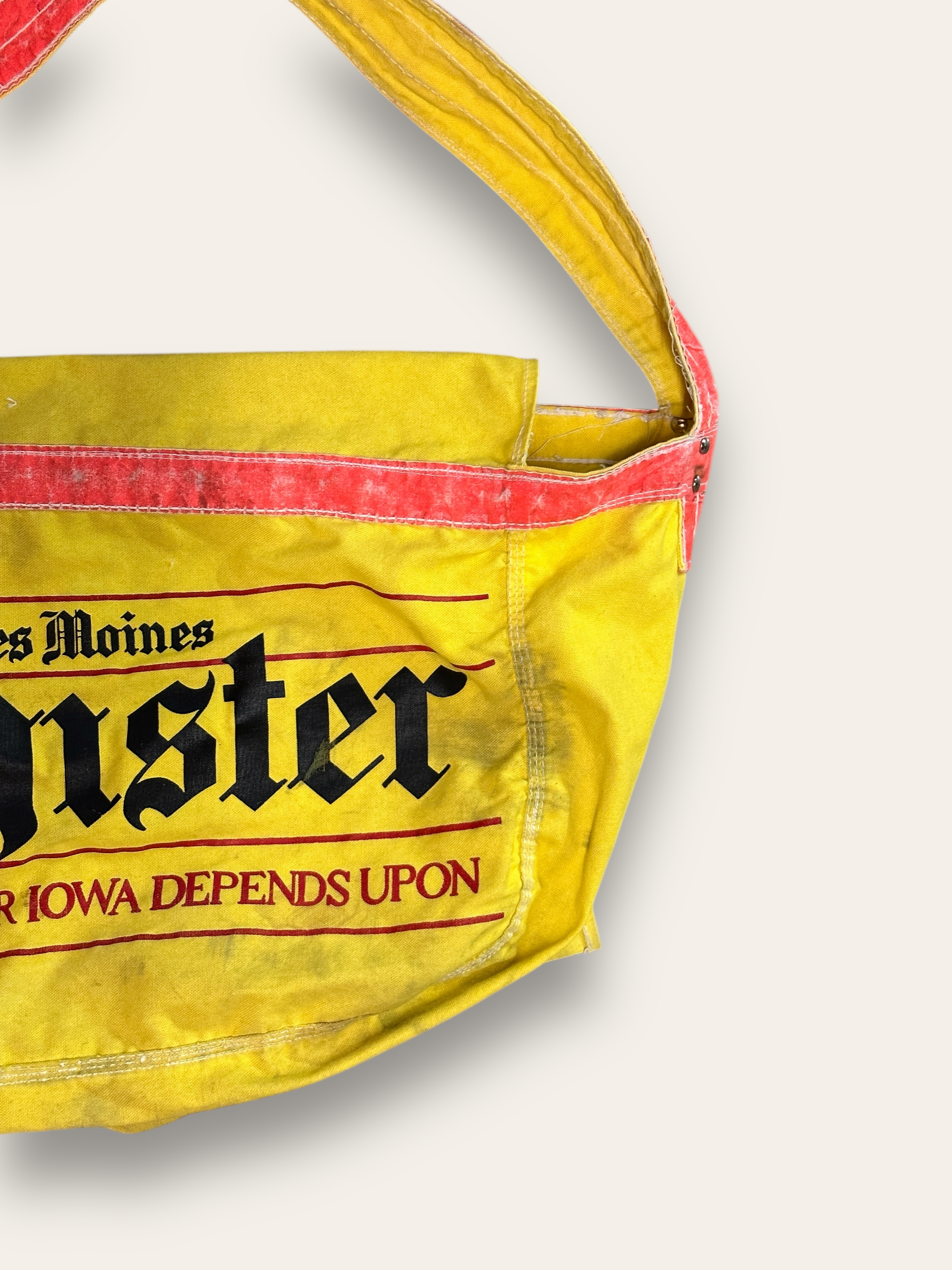 Vintage 1970's Des Moines Register Newspaper Bag – Afterlife Boutique