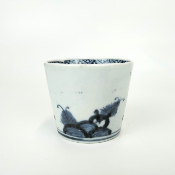 伊万里 染付波に水車文そば猪口 – 古美術西川