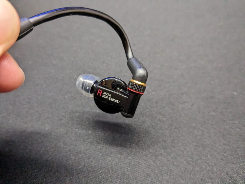 レビュー】イヤホンのリケーブルはもう怖くない。okcscの変換