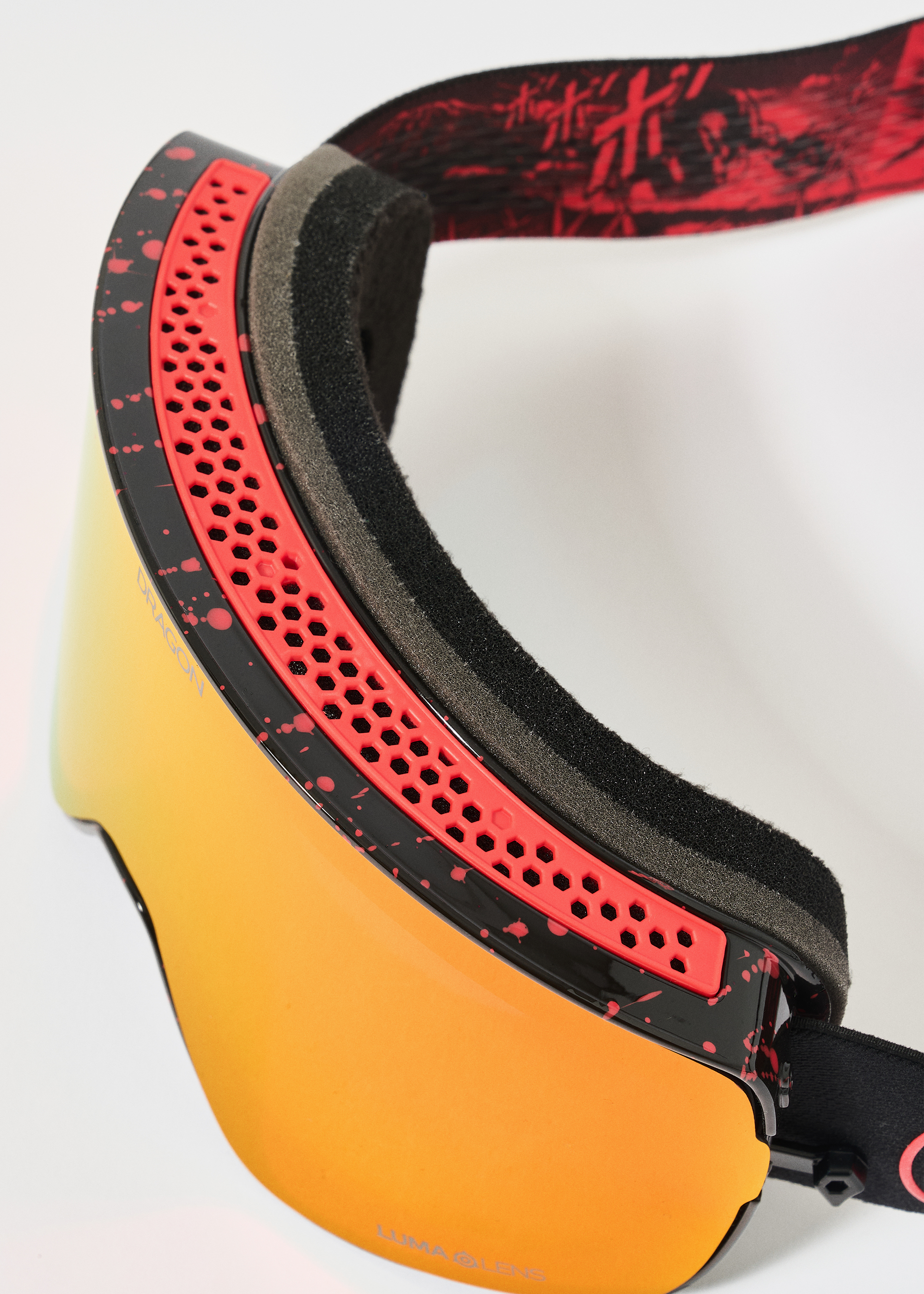 Dragon NFX2 Kaiju / Lumalens Red Ionized