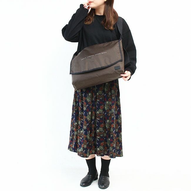 PORTER ポーター フラット メッセンジャーバッグS | TOZAI NANBOKUYA