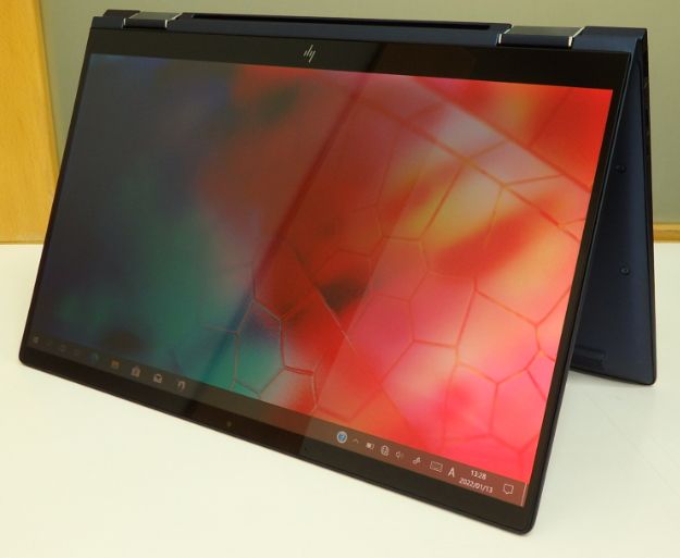 EVO認証準拠の高性能モバイルパソコンHP Elite Dragonfly G2実機