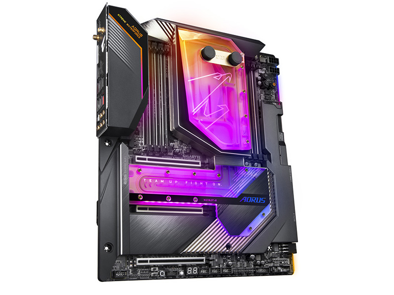 実売19万円の水冷マザー「X299X AORUS XTREME WATERFORCE」が発売