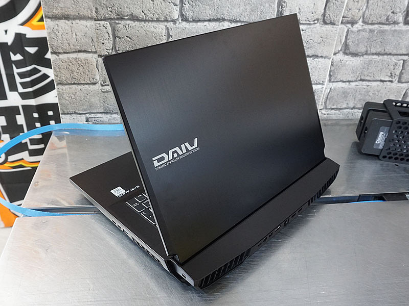 デスクトップ版Core i7/i9搭載のクリエイター向けノート「DAIV 7N