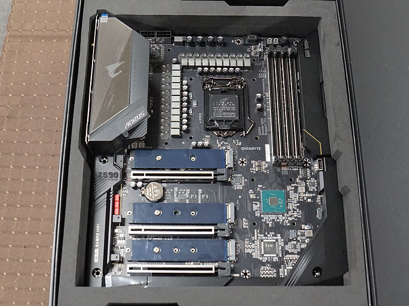 GIGABYTEの本格水冷マザー「Z590 AORUS XTREME WATERFORCE」が16日に