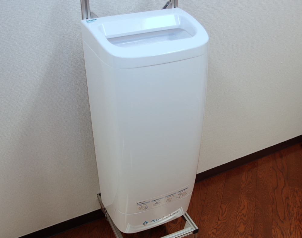 吸引式に向き合い続けて約25年│飛沫を99.7％抑制するハンドドライヤー