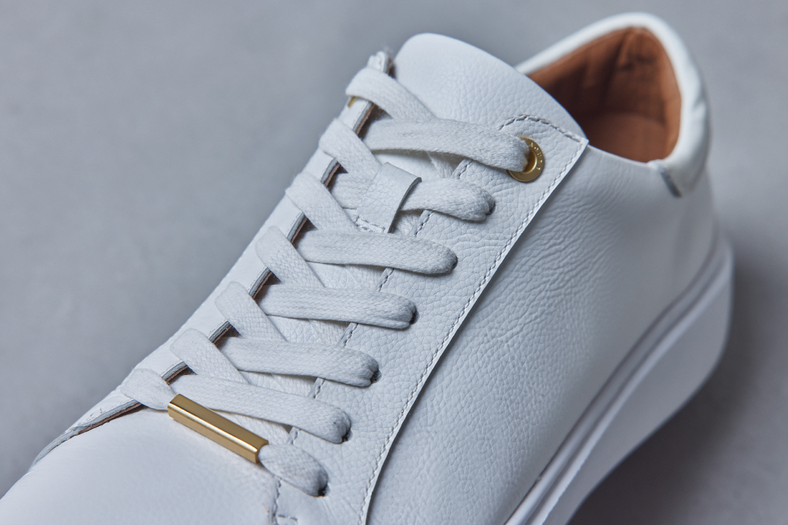 DEVICE 1 デバイス ワン SPECIAL FEATURE | AOURE（アウール）公式サイト