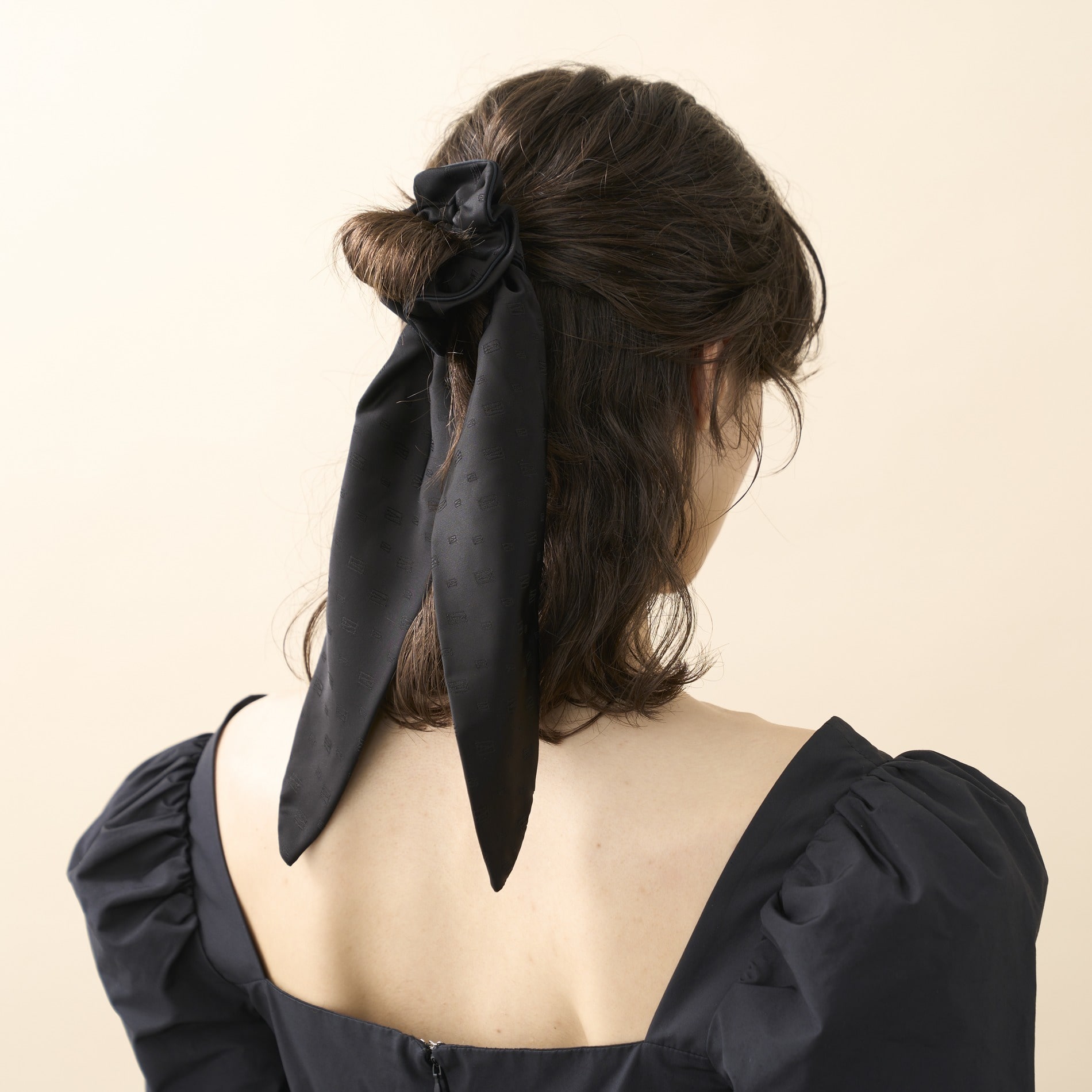 シュシュ｜ALEXANDRE DE PARIS（アレクサンドル ドゥ パリ）