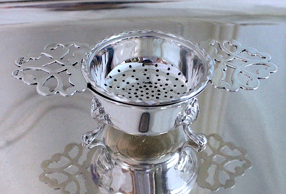 Sold : ティーストレーナー 受け皿付き | アリスアンティークス