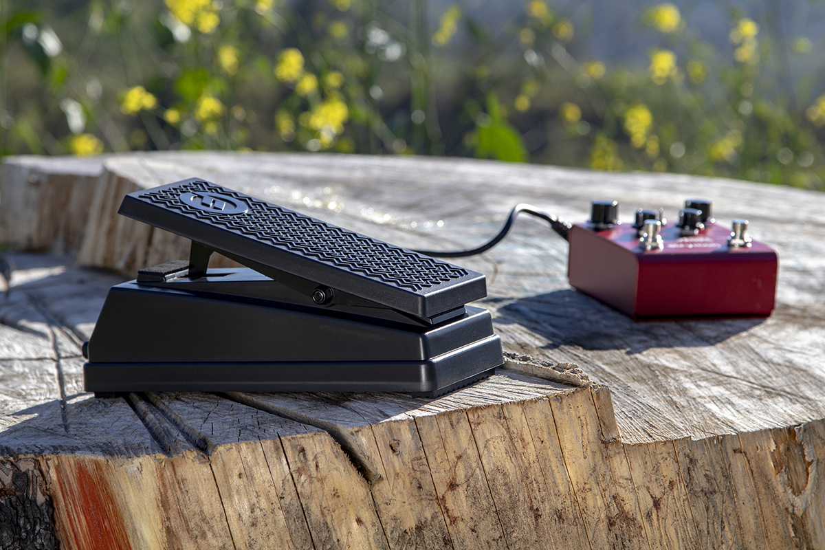 strymon | COMPADRE | コンプレッサー＆ブースター | 製品情報