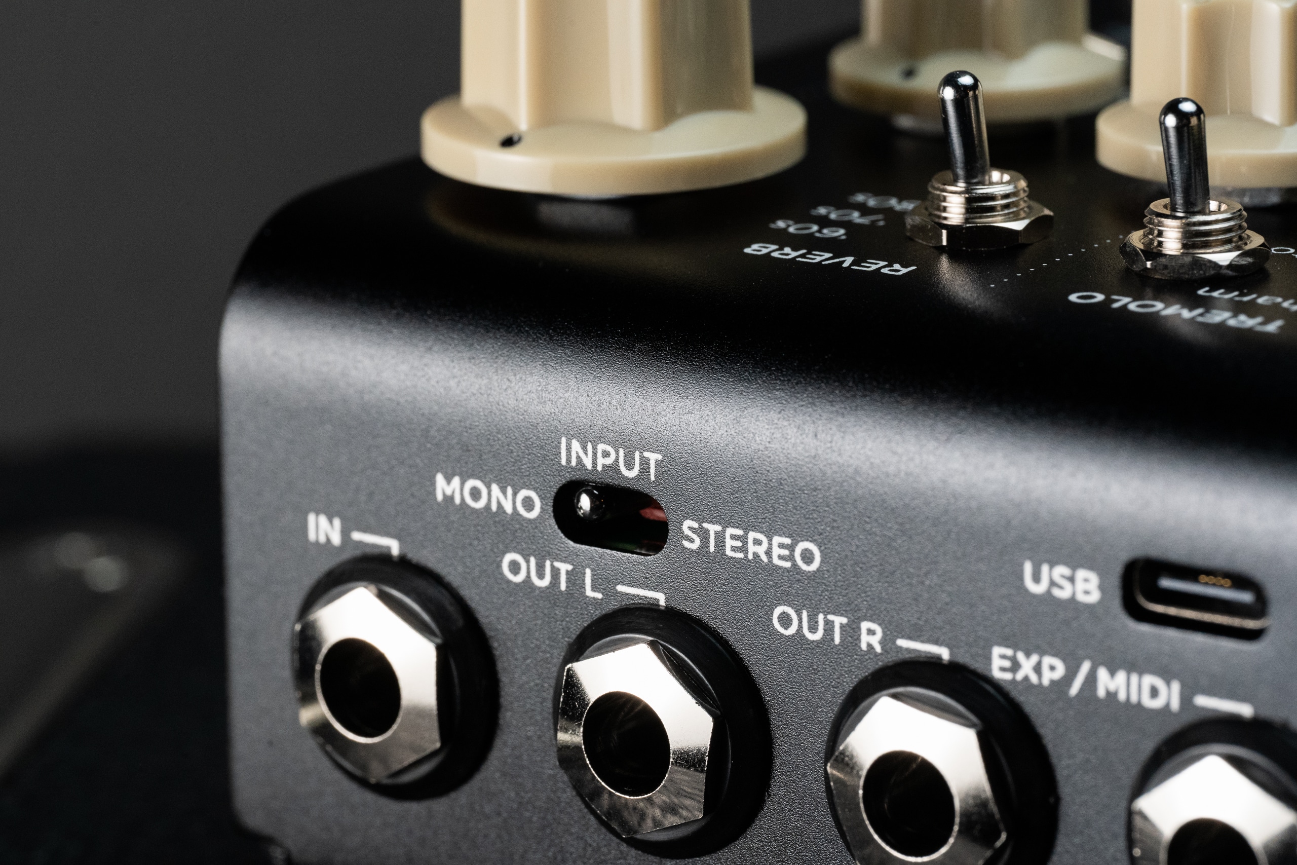 strymon | FLINT（V2） | トレモロ＆リバーブ | 製品情報