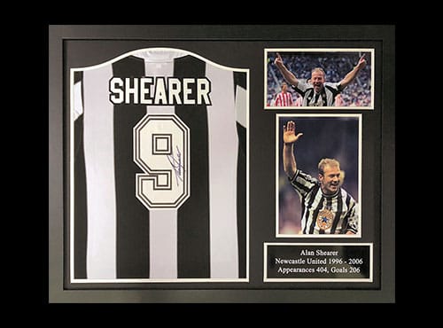 トレント・アレクサンダー・アーノルドがリヴァプールのユニフォームに