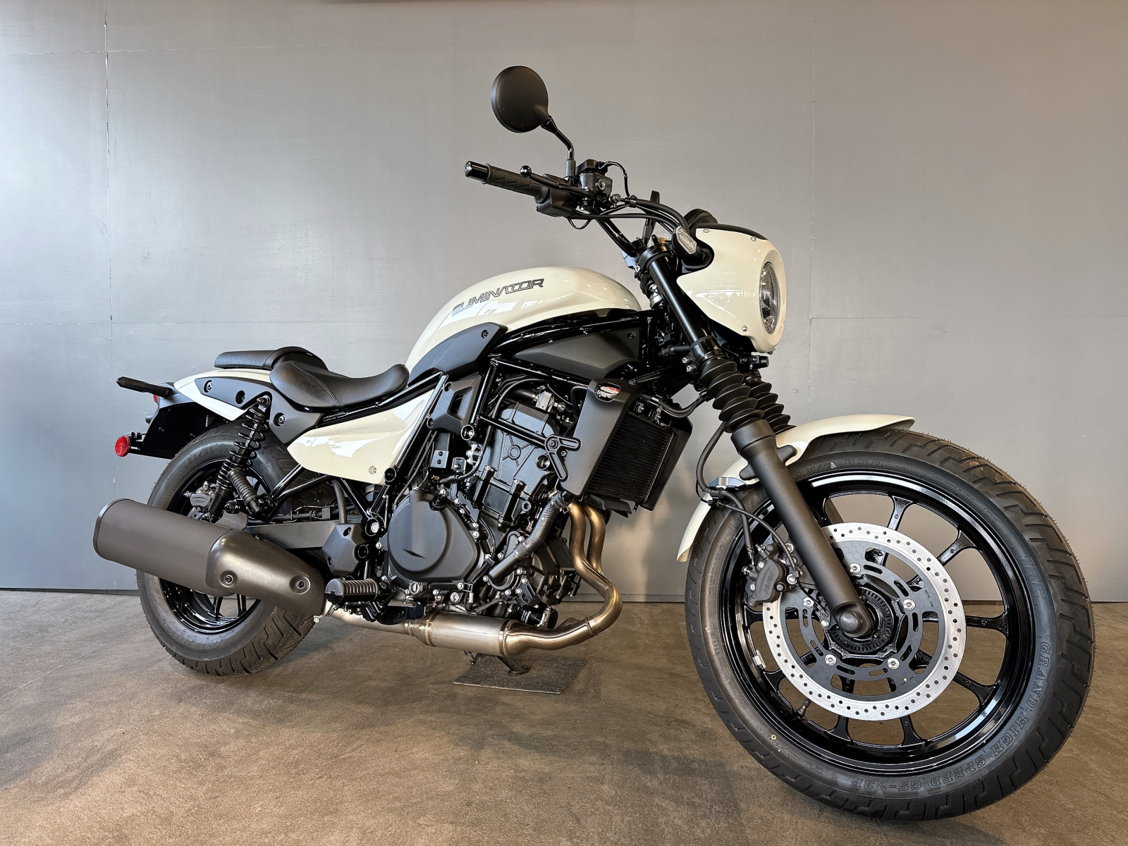 Kawasaki エリミネーター SE アーバンシティホワイト(新車) 2026年