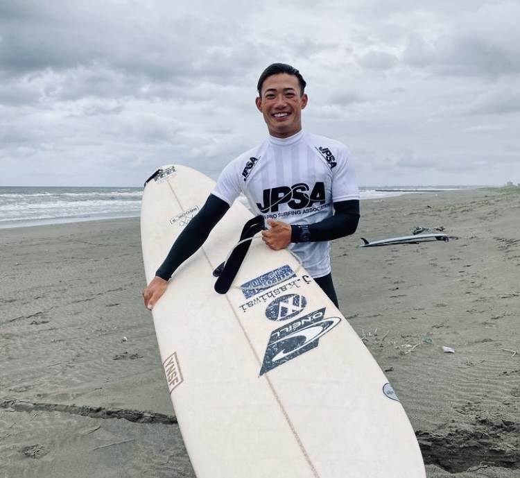 祝 森下波瑠 JPSAロングボードのプロ資格獲得 | サーフィンスクール