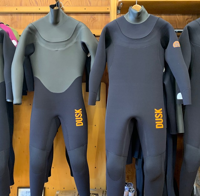 真冬が楽しくなるセミドライスーツ【EVO U-ZIP】 | サーフィンスクール