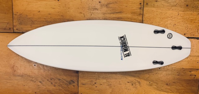 FOCUS サーフボード 5'10 × 18 7/8 × 2 3/8 FOCUS サーフボード 5'10