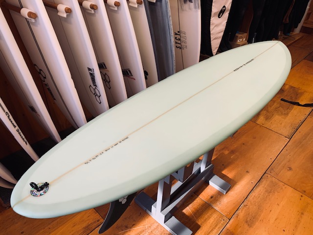 NEWボード【CI MID】長さに合わせたリーシュコードプレゼント中