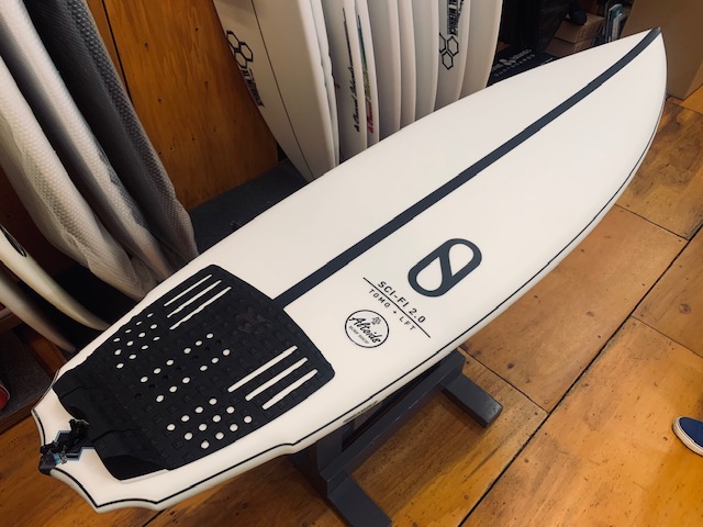 SCI-FI 2.0】FIRE WIRE と試乗テストボード | サーフィンスクール 千葉