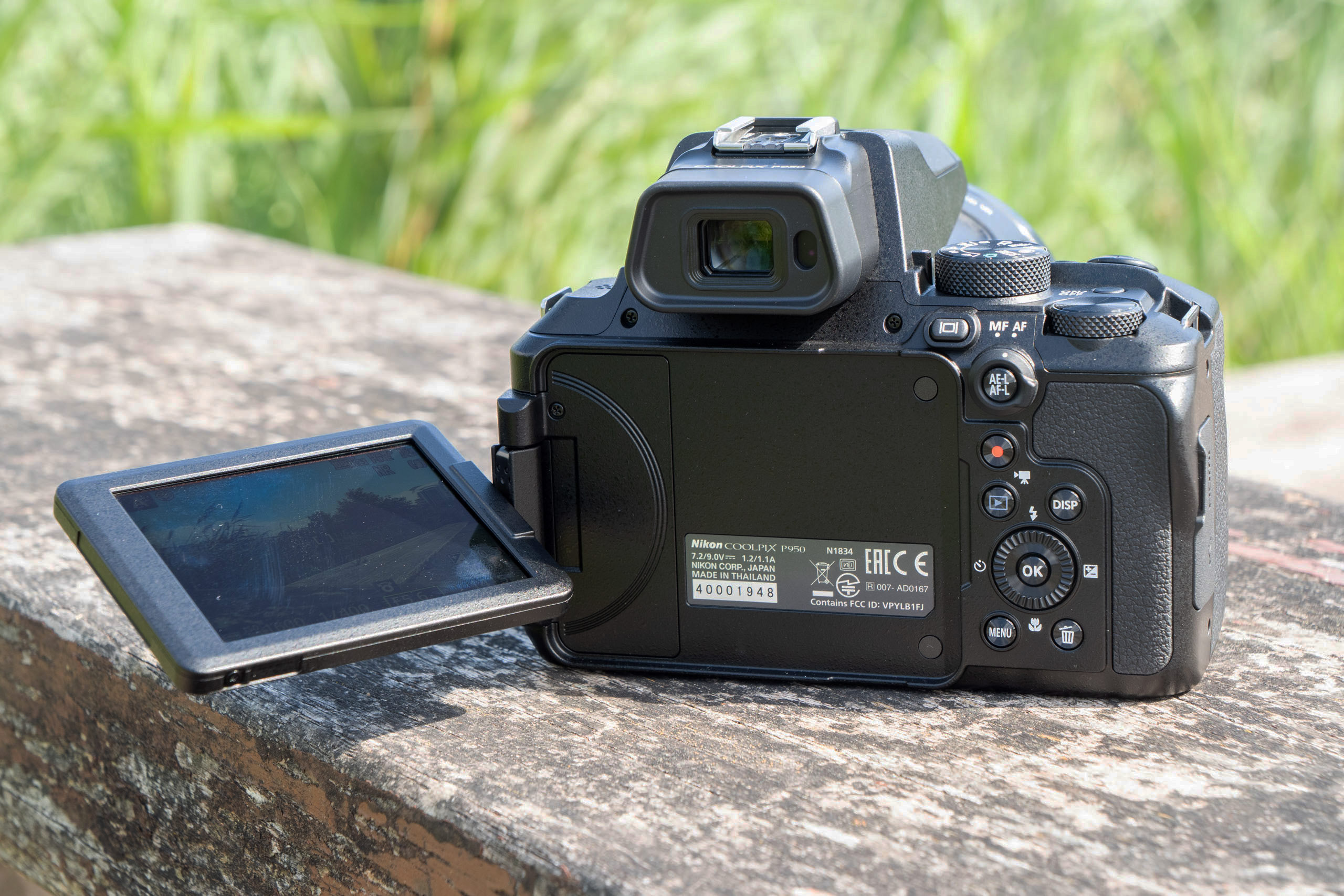 Nikon Coolpix P950 Review – 83x zoom and DSLR style handling