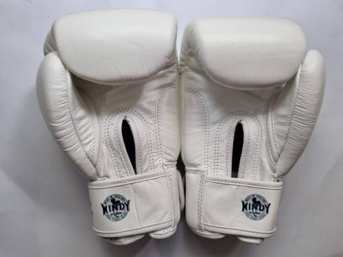 WINDY ウィンディ キック ボクシンググローブ 白 whiteの個人輸入代行