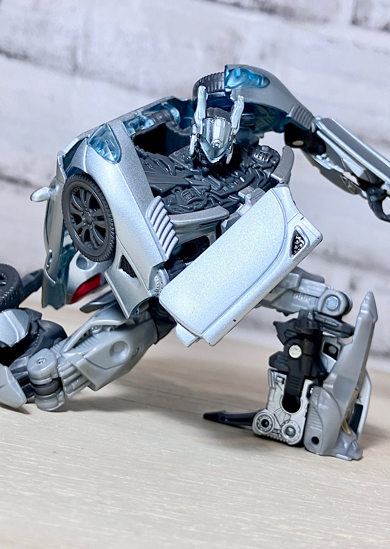 トランスフォーマースタジオシリーズ SS-09 オートボットジャズ