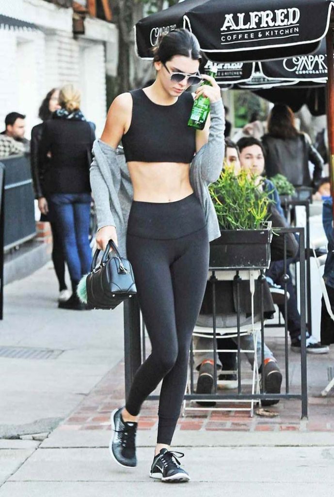 ヨガウェアブランド Alo yoga（アローヨガ）ロサンゼルスからお届け