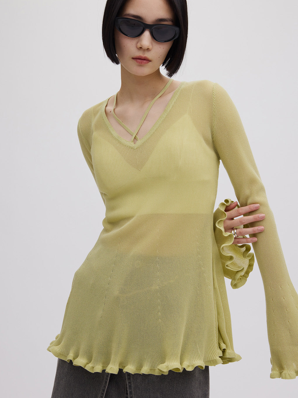 SHEER FRILL V NECK KNIT TOP