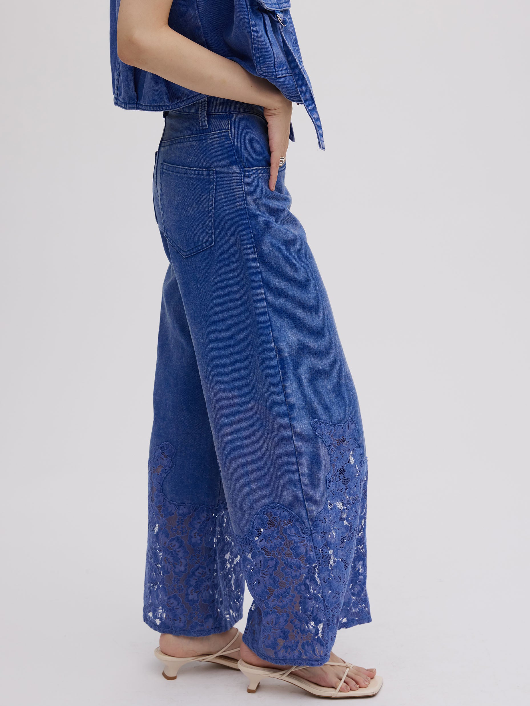 LACE DOCKING FADE DENIM PANTS
