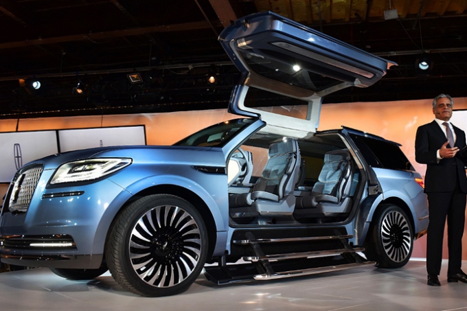 リンカーンナビゲーターコンセプト (LINCOLN NAVIGATOR CONCEPT