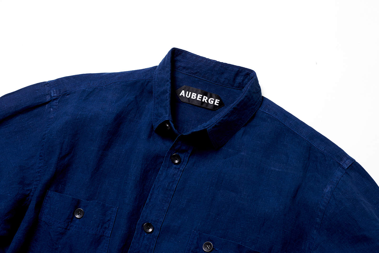 Amvai別注AUBERGEのSergeシャツの着こなしを動画で紹介 by Amvai 編集