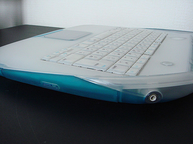 iBook G3 クラムシェル (Apple) 1999年 | 古いハードに囲まれて since2011