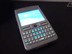 Nokia E61（NOKIA）2006年 | 古いハードに囲まれて since2011