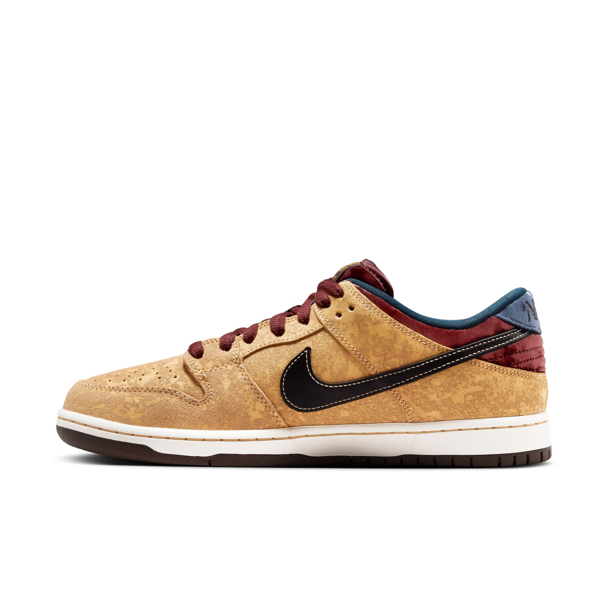 Nike SB Dunk Low Pro PRM City of Cinema｜ANCHOR SKATE SHOP