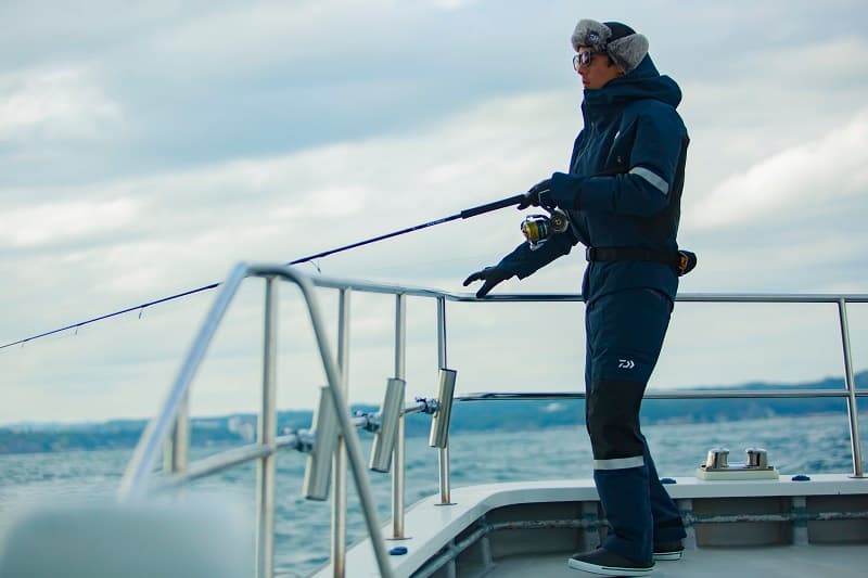 ダイワが防水防寒ウエアの最高峰をリリース | ANGLERS TIME
