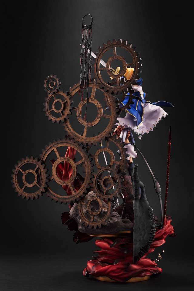 Fate/stay night」15周年フィギュアが圧倒的存在感！ 武内崇監修で