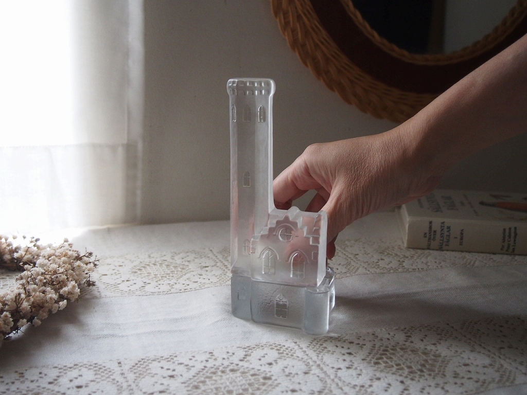 Nybro Glasbruk 教会モチーフのキャンドルホルダー｜北欧ヴィンテージ