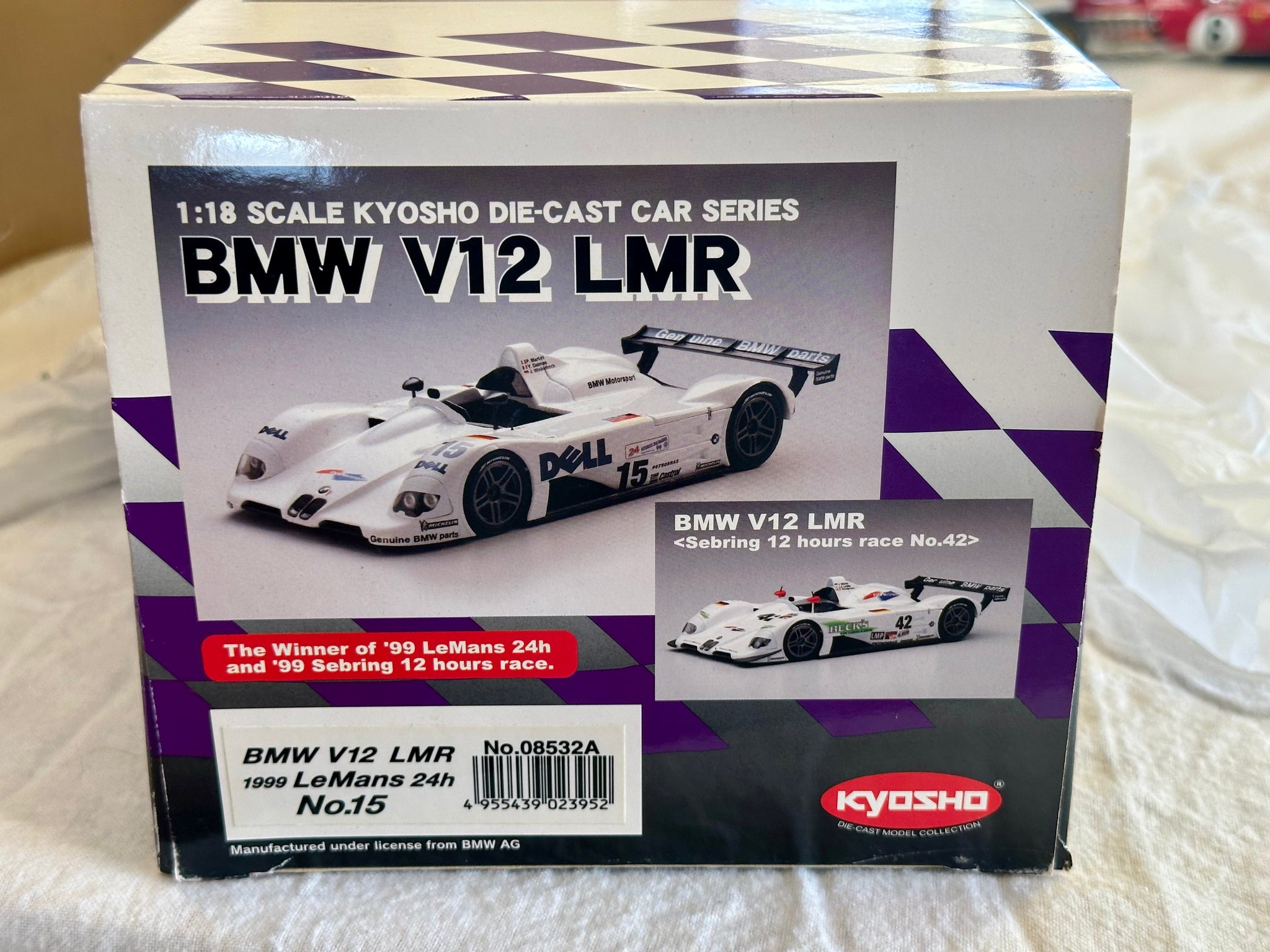 1:18 1999 LeMans 24h Winner -- #15 BMW V12 LMR -- Kyosho 08532A